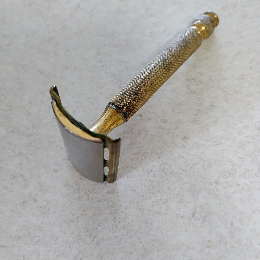 Vintage Gillette Tech 1940's Razor With Razor Blades In Original Package - Picture 2 of 4